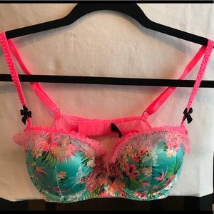 Victoria’s Secret Push Up Bra